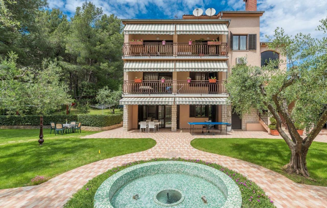 Apartments Rakovac Пореч Екстер'єр фото